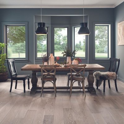 hardwood floors in a Mentor, OH dining room